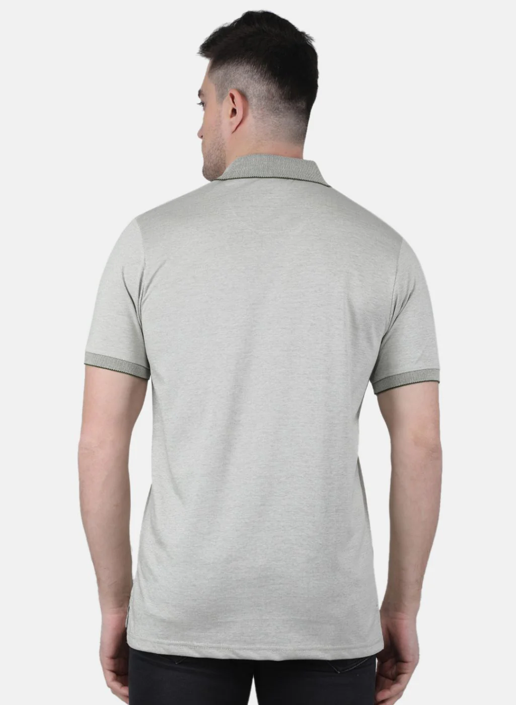 Men Green Solid T-Shirt - Image 3