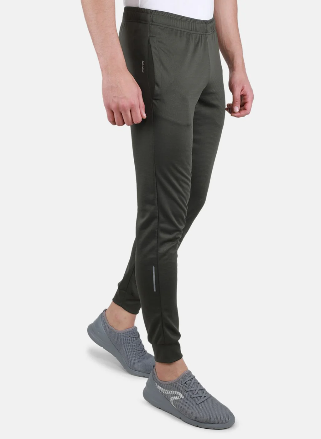 Rock.it Men Olive Regular Fit Jogger - Image 6